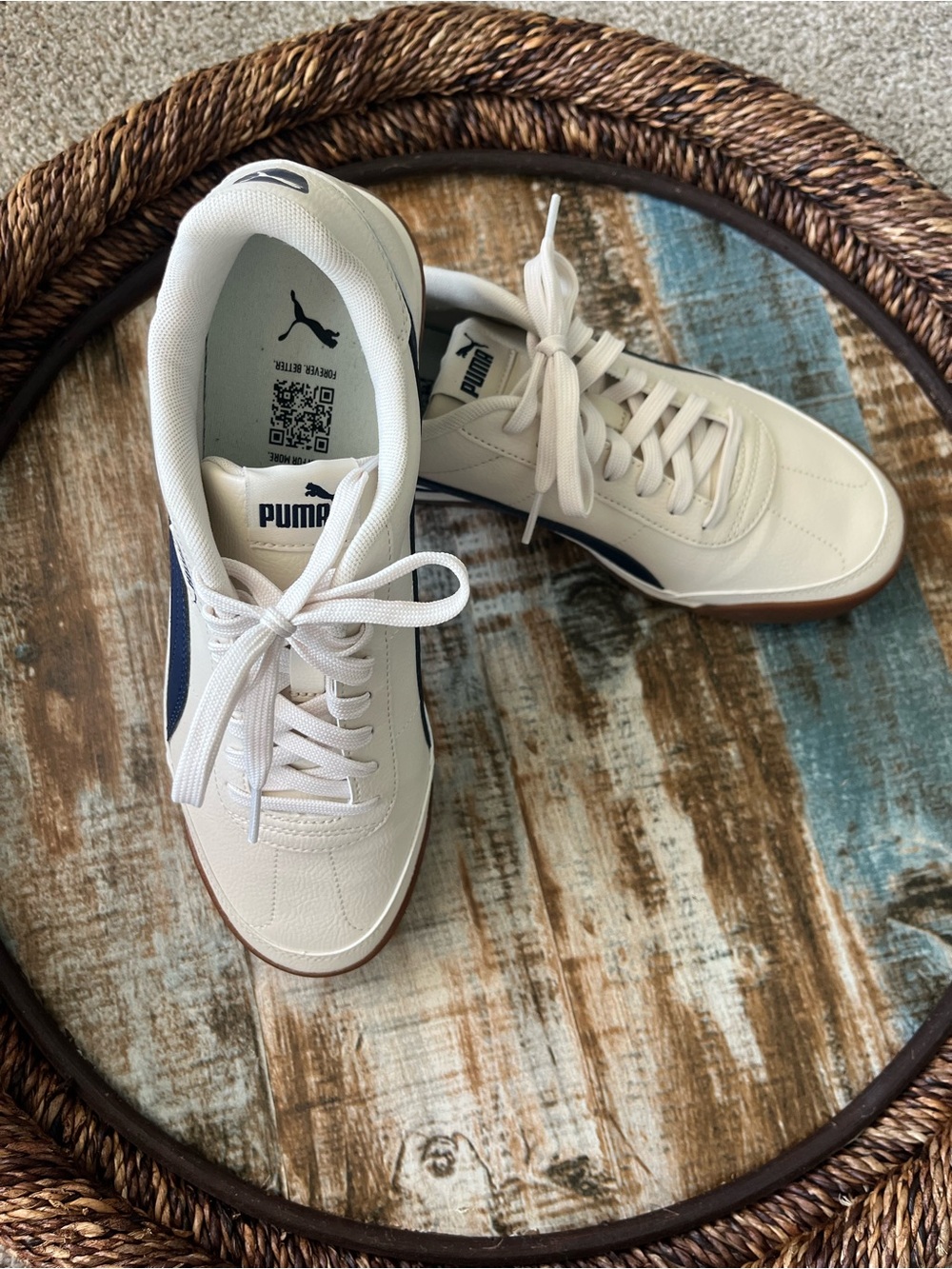Puma Women’s White Sneakers with Navy Formstripe - Picture 6 of 7